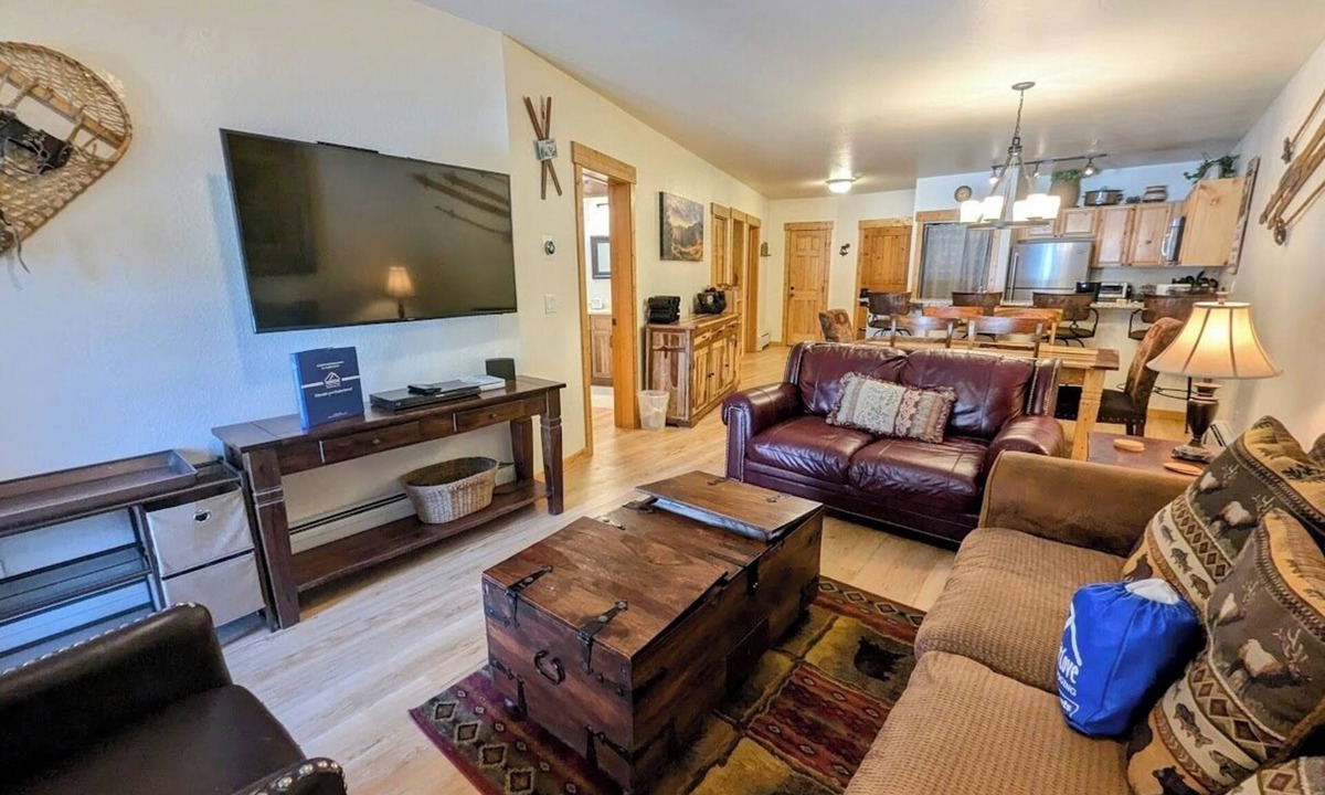 Mountain House Condo | Cozy Keystone Condo | Hot Tubs, Patio & Views