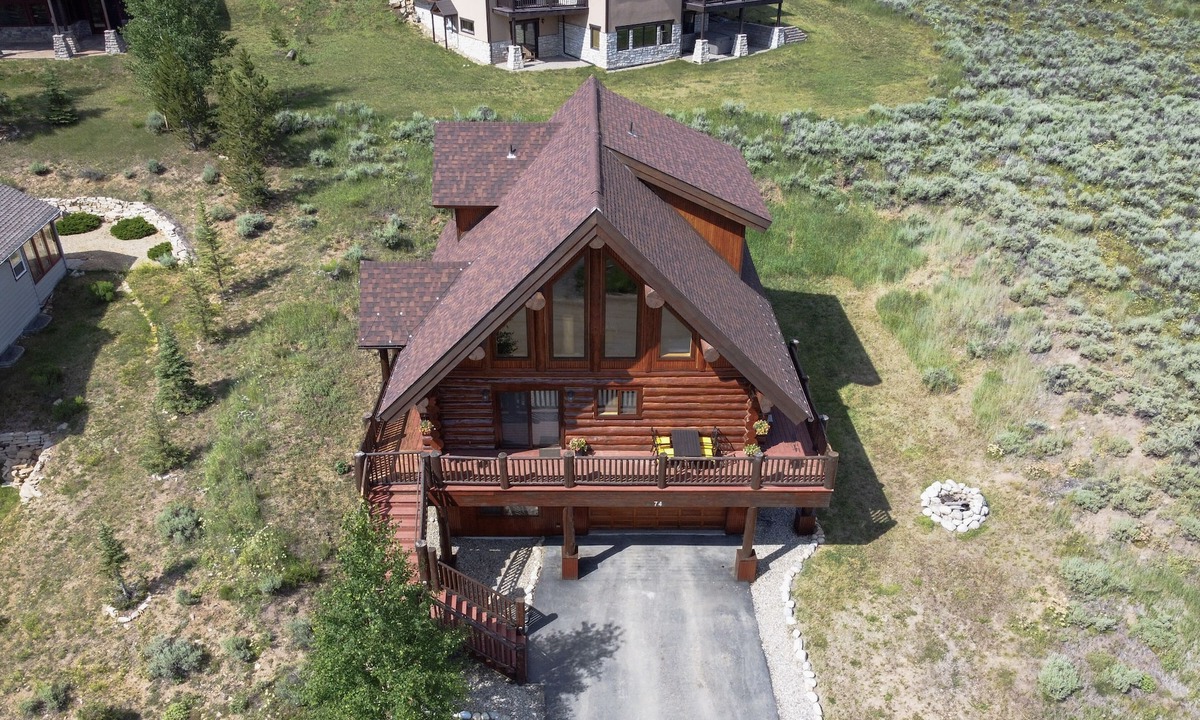 Innsbruck Val Moritz Cabin | Cozy Log Built Home in the Heart of Granby minutes from Granby Ranch Ski Resort.
