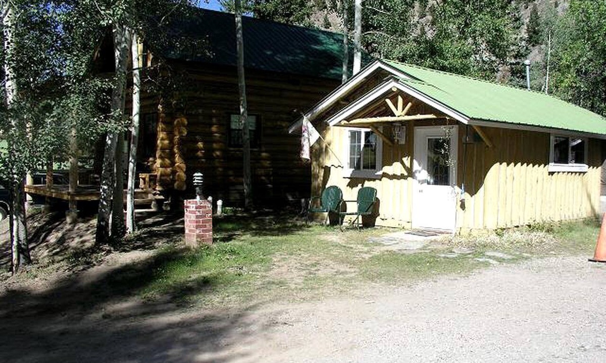 Lake City Cabin | Cozy Log Cabin Rental for a Romantic Getaway in Lake City, Colorado