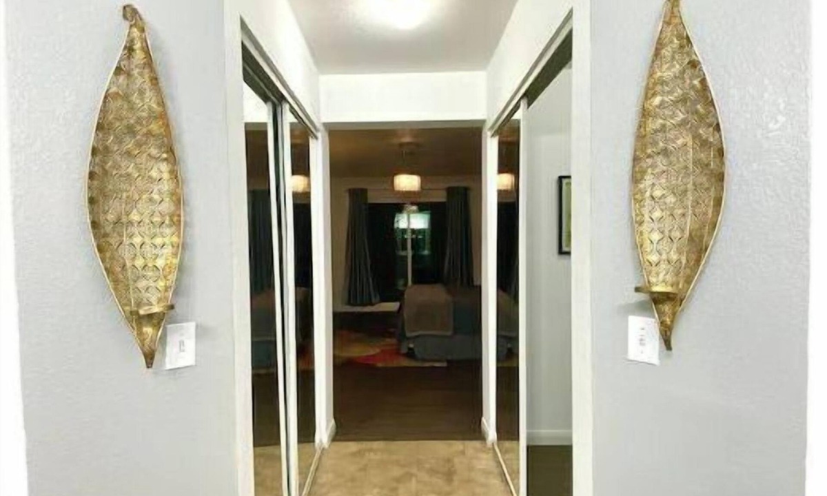 Las Vegas House | Cozy master-br by strip. Pets welcome + parking