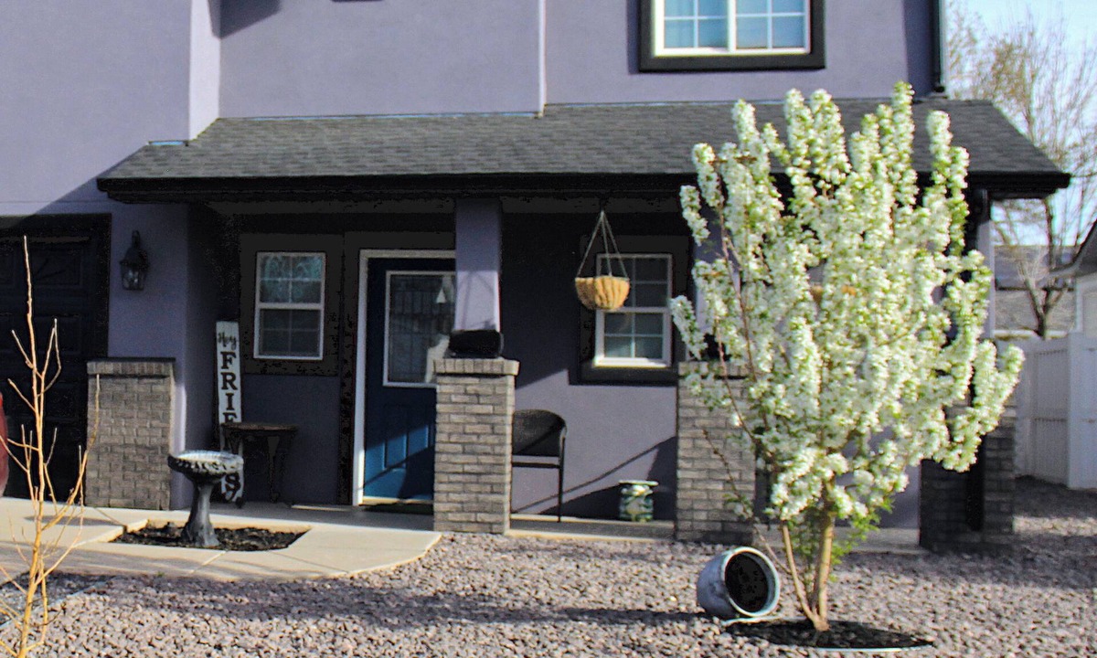 Grand Junction House | Cozy Mesa-Front Retreat in Charming Orchard Mesa. With AC!