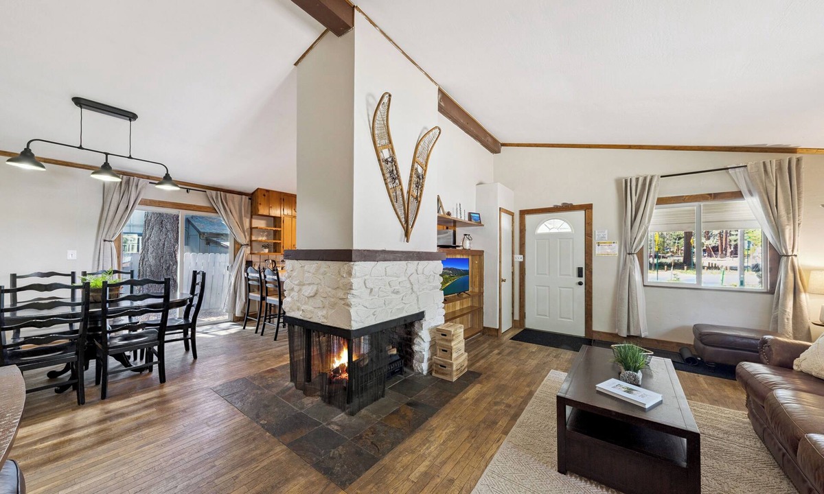Sierra Tract House | Cozy Pines & Paths Retreat