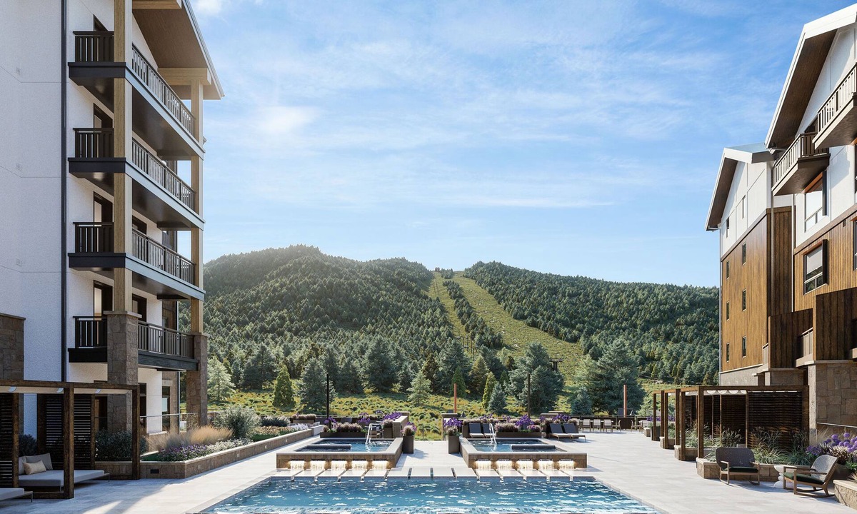 Keystone Hotel | Cozy Queen Stay | Private Balcony, Ski & Hot Tub