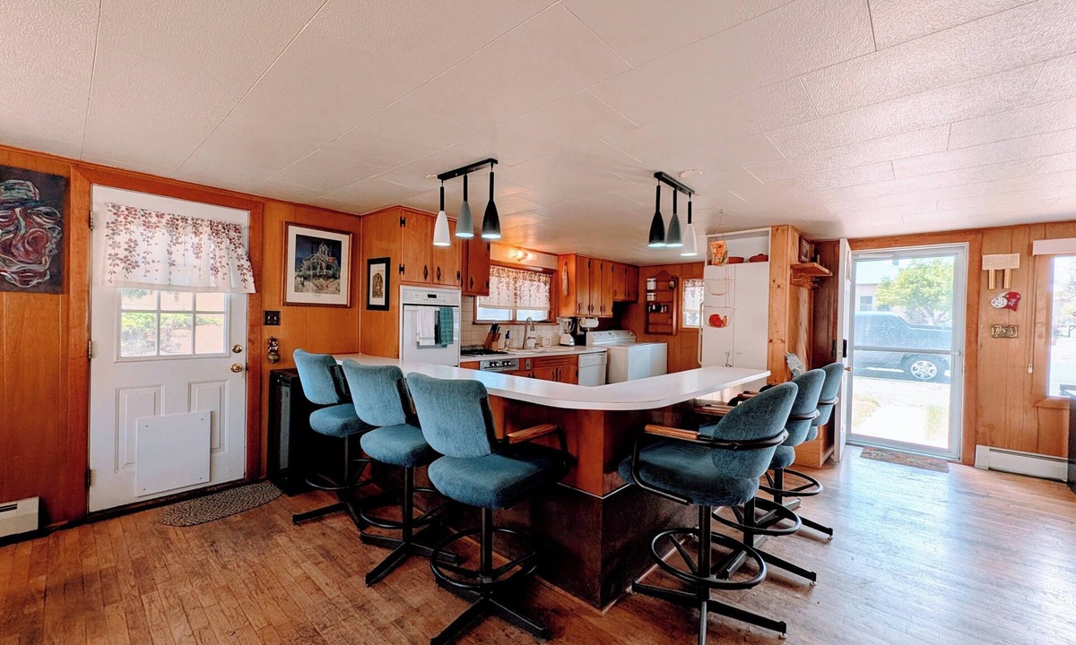 Salida House | Cozy/River Front/Charm