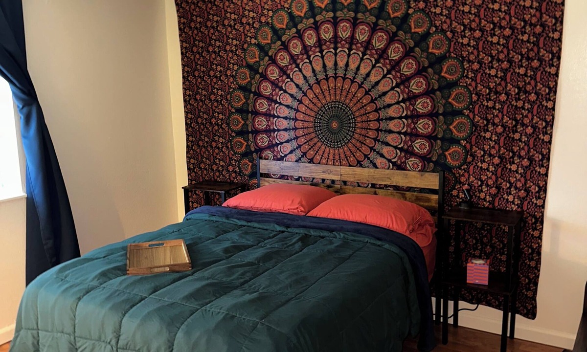 Pacific House | Cozy room in shared home