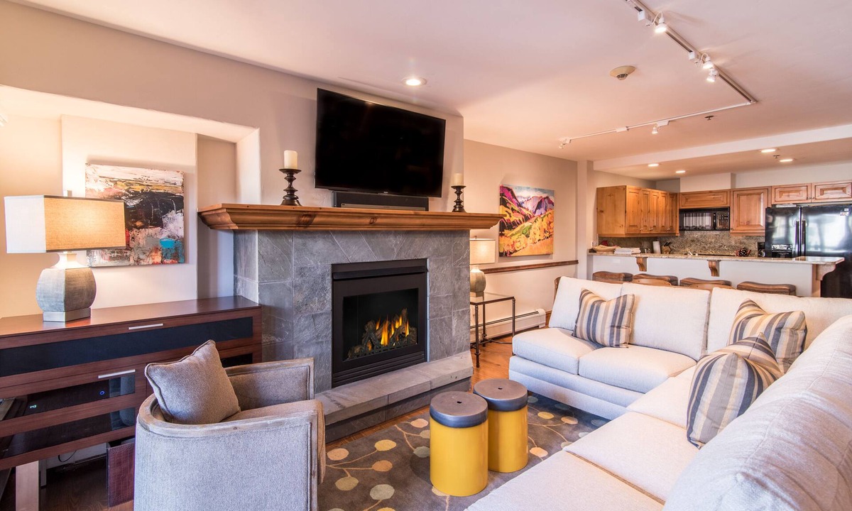 Beaver Creek Condo | CRBC-Best location! Ski In-Out, Steps to Ski School, Shops, Restaurants, Golf!