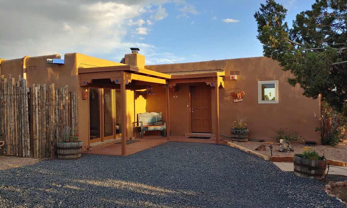 Eldorado at Santa Fe House | Dark Sky Retreat Near Santa Fe