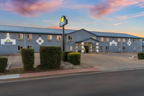 Canon City Cabin | Days Inn by Wyndham Canon City