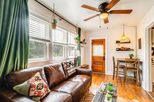 Manitou Springs House | Deck & Fire Pit: Manitou Mountain Retreat
