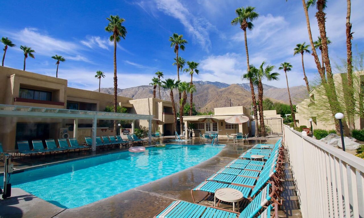 Little Tuscany Condo | Desert Condo w/Pool & Balcony Views