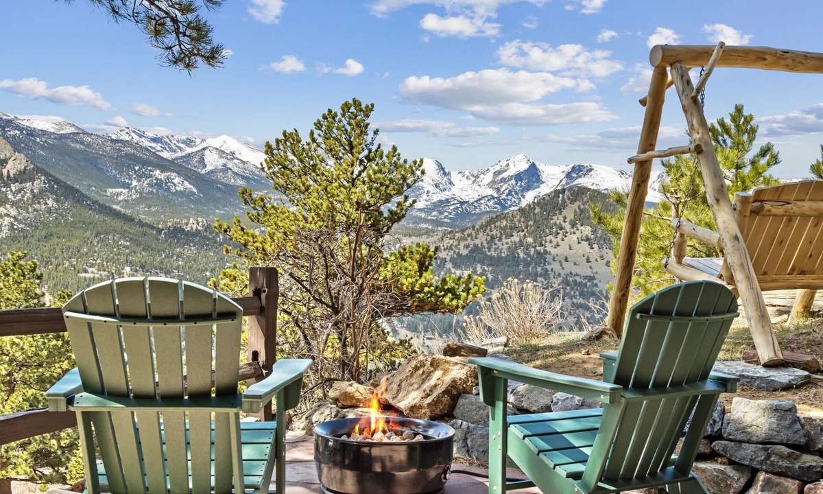 Windcliff Estates House | Divine Vacation Home at Windcliff