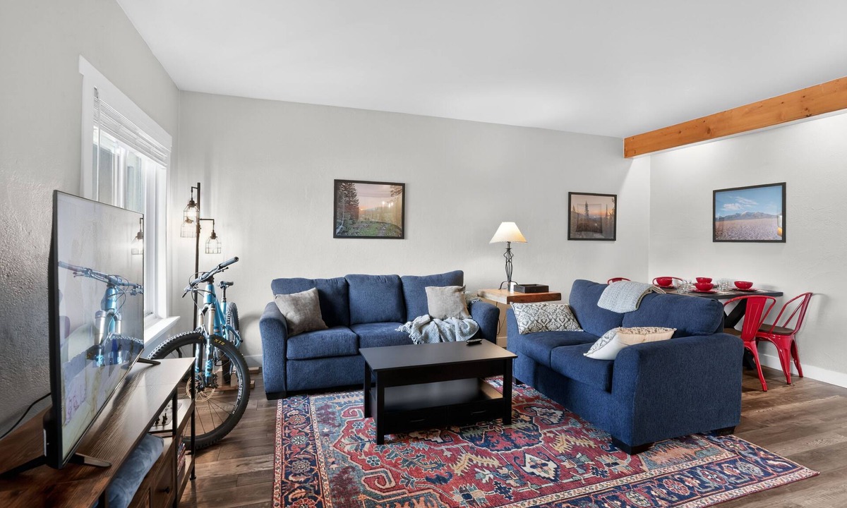Buena Vista Condo | Dogs OK! Prime Spot Minutes 2 Downtown/Trails! - Apartment