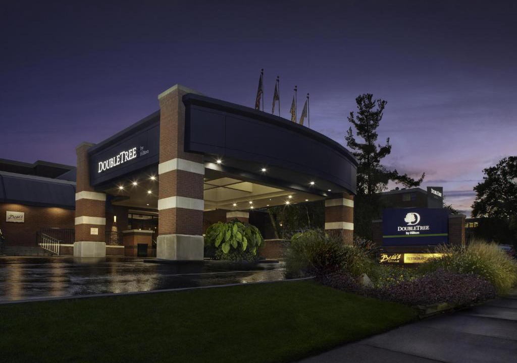 Fairlawn Hotel | DoubleTree by Hilton Akron Fairlawn