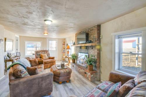 Del Norte House | Downtown Del Norte Home Near Hiking & Fishing!
