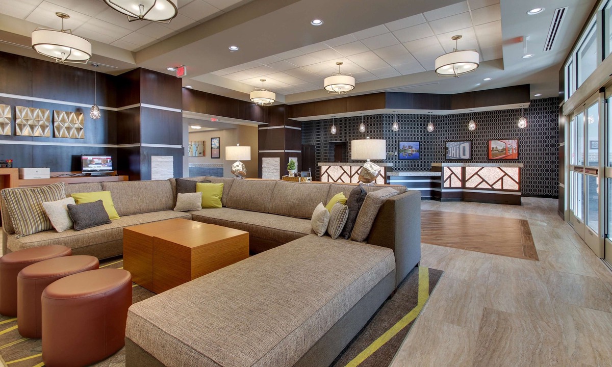 Orange Hotel | Drury Inn & Suites Cleveland Beachwood