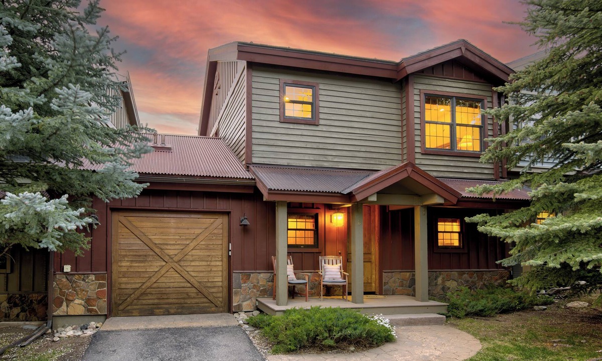 Eagle-Vail House | Eagle-Vail Townhome w/Private Spa! - Minutes from Vail and Beaver Creek!