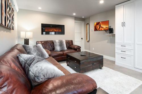 Historic District Apartment | Edelweiss Gondola Condo: Main Street Breck