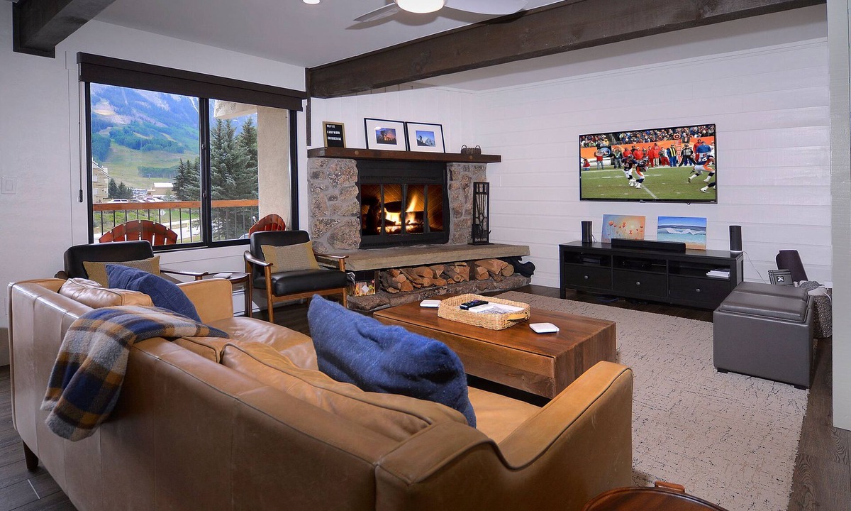 Mount Crested Butte Condo | Elder at Outrun, Lovely remodel, hot tub, shuttle