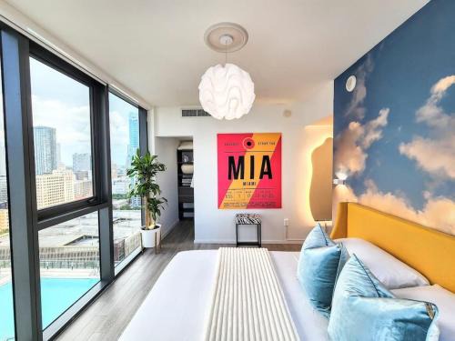 Downtown Miami Apartment | Electric Luxury Downtown Bayfront Brickell