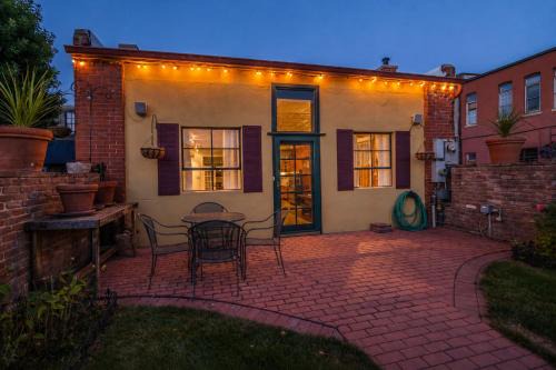 Old Town Villa | Elegant Loft-Style Retreat in Old Firehouse Alley