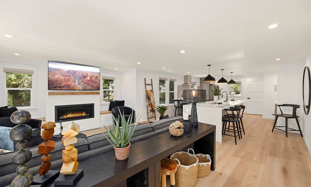 University Park House | Elegant Old Town Charm – Walk to Csu and Downtown