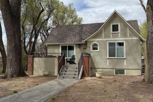 University Park House | Elegant Old Town Charm - Walk to CSU and Downtown