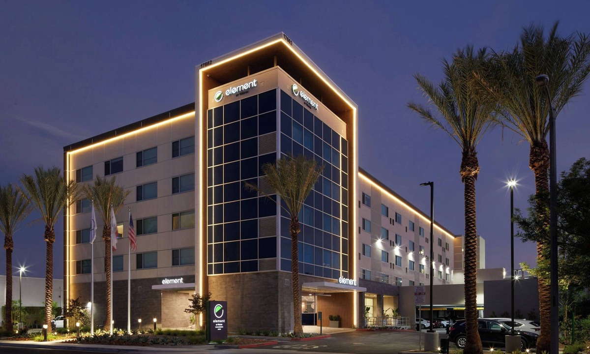 Irvine Business Complex Hotel | Element by Marriott Irvine