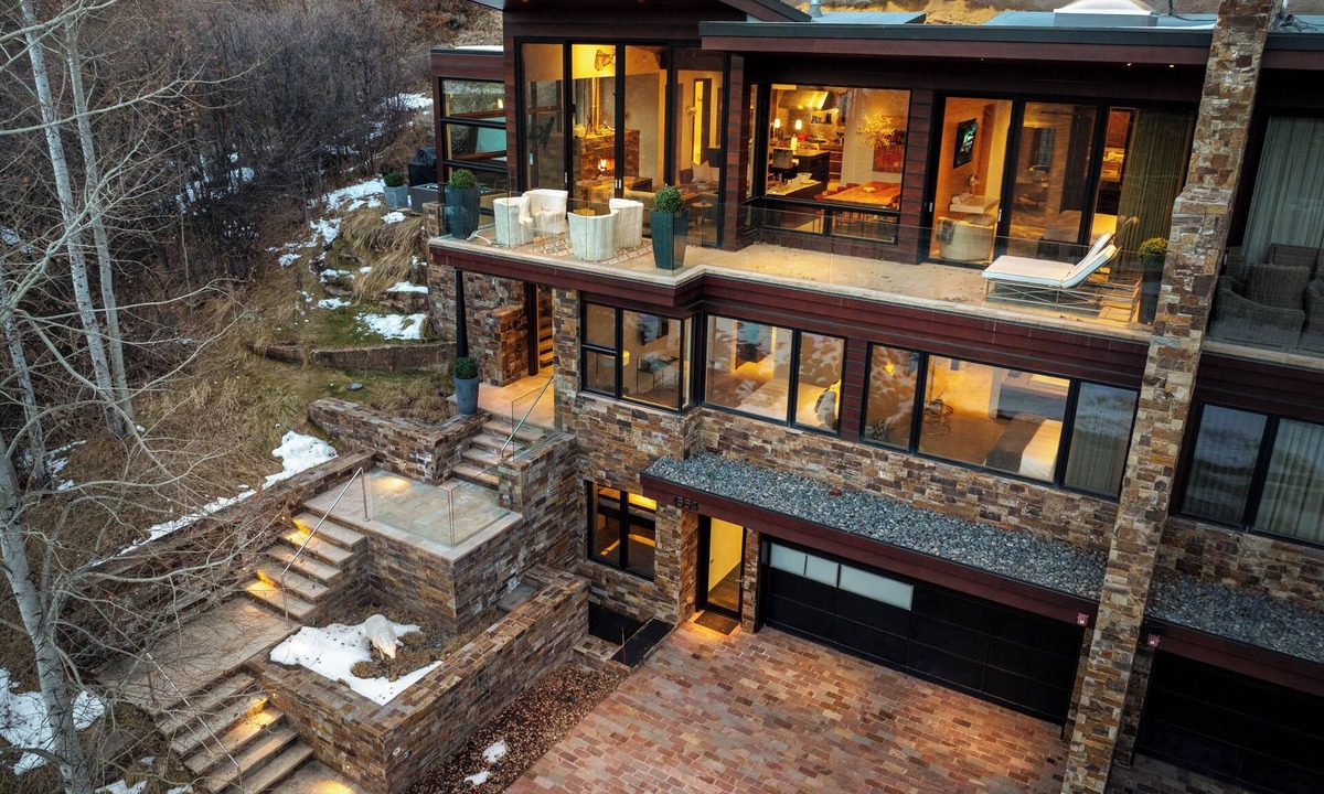 Aspen House | Elevated Ski Season Retreat in Aspen