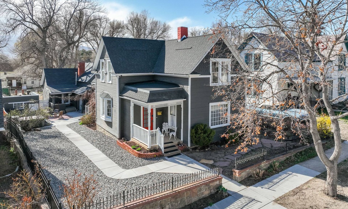 Central Colorado Springs House | Elite Embassy