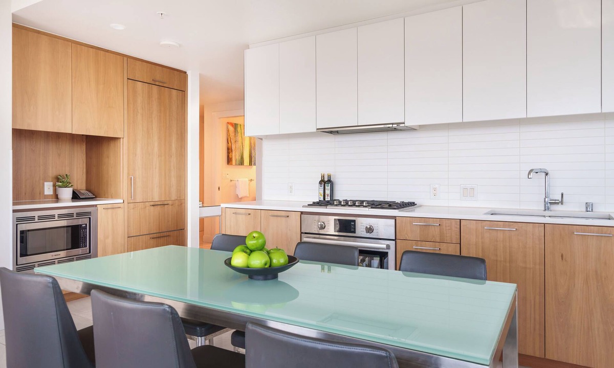 Downtown Los Angeles Apartment | Enjoy city views with one king bed and one queen bed and two bathrooms.