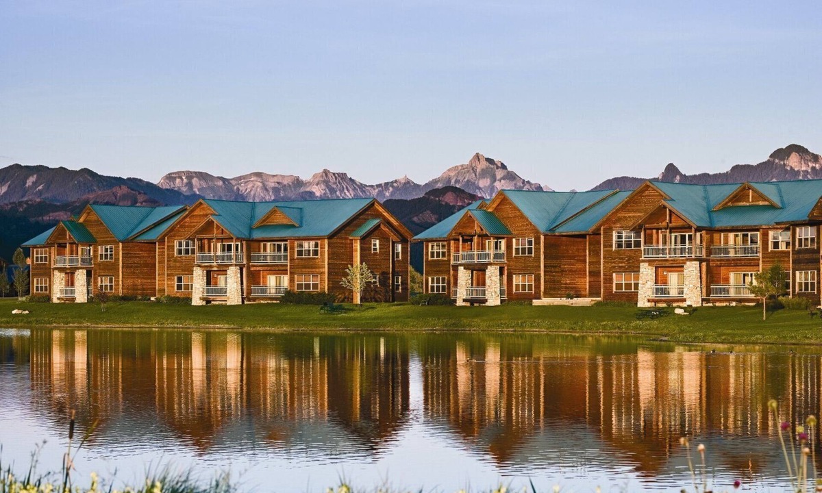 Pagosa Springs Resort | Enjoy the Crisp Mountain Air on the Pinon Lake w/Golf, hiking, skiing, riding and fishing