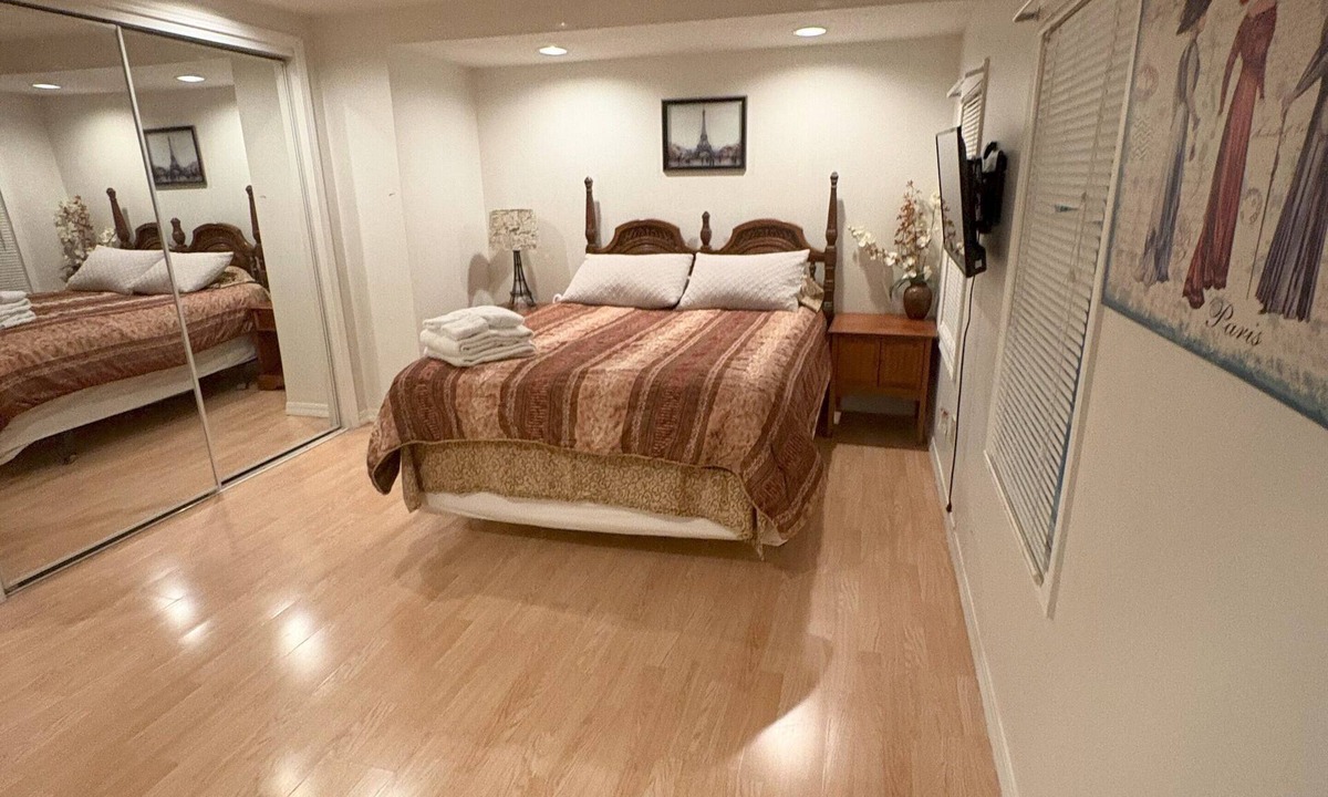 Lorain Apartment | Enjoyable 2-bedroom apartment with AC in Lorain