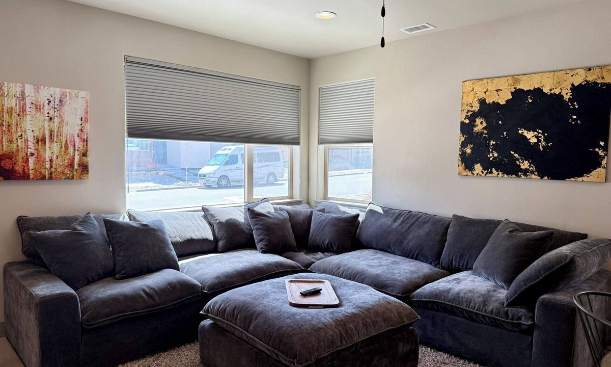 Poncha Springs House | Escape the City, Venture to the Mountains! STR26-201