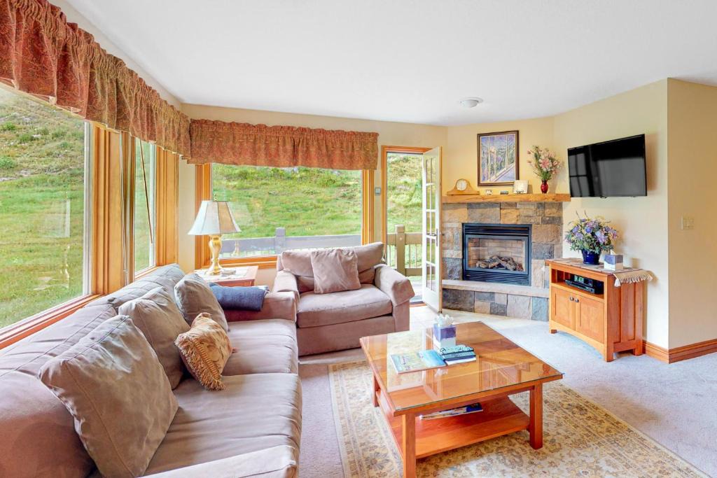 Telluride Apartment | Etta Place Too 106