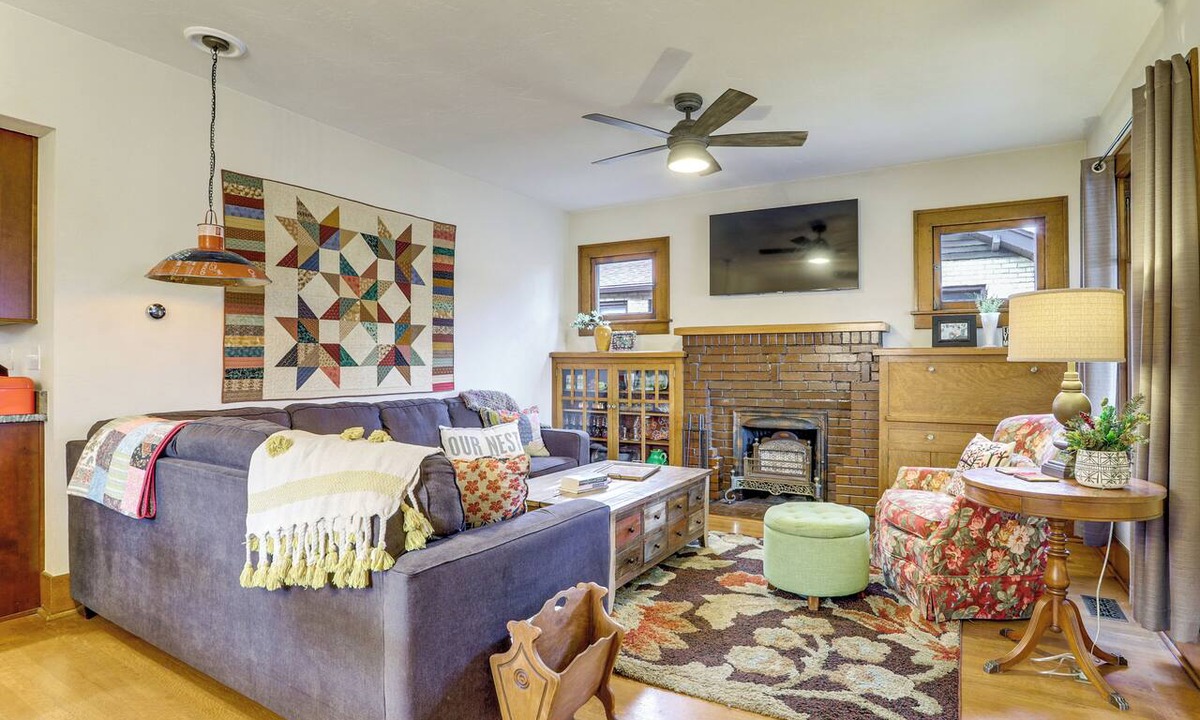 Berkeley House | Explore Denver! Welcoming Home w/Porch & Yard