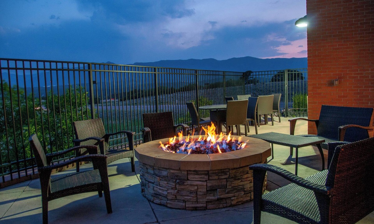 Gleneagle Hotel | Fairfield Inn & Suites Colorado Springs N./Air Force Academy