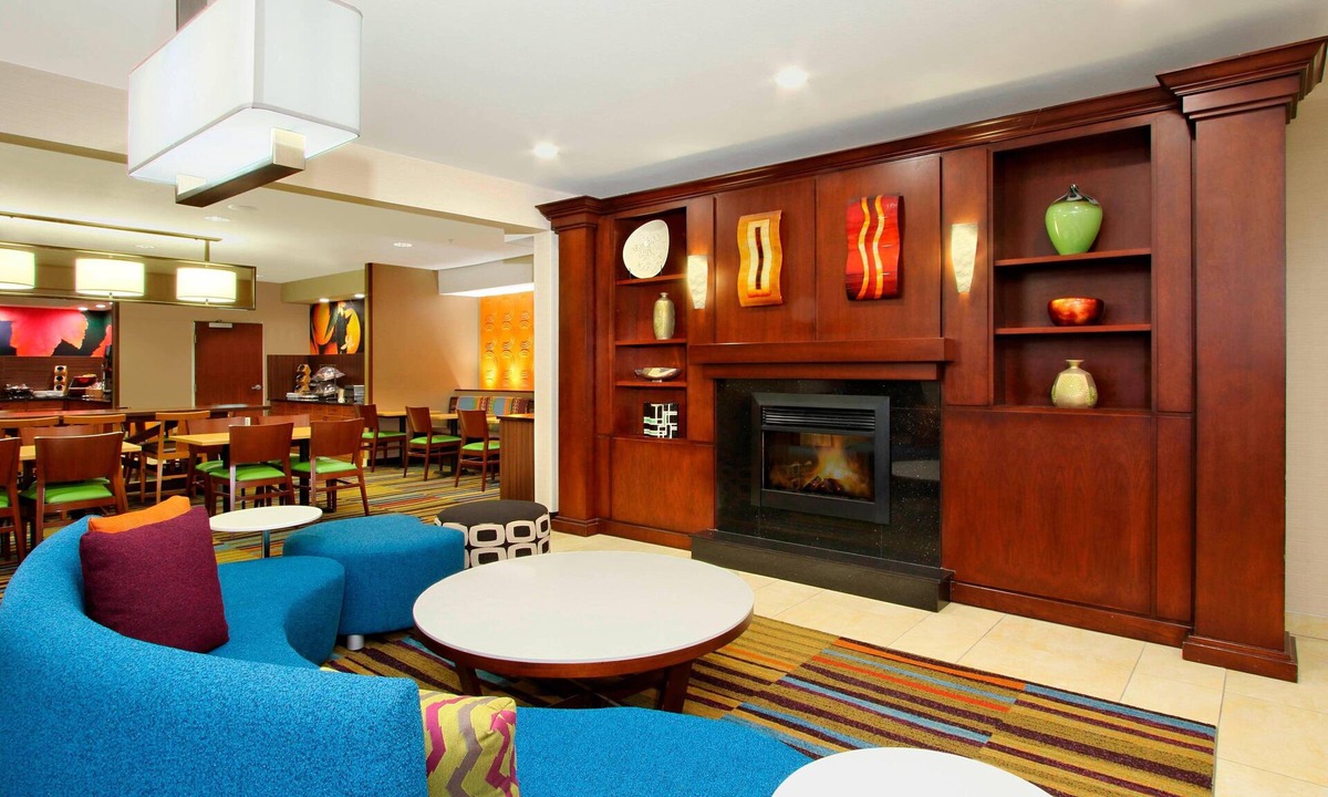 Southwest Colorado Springs Hotel | Fairfield Inn & Suites by Marriott Colorado Springs South