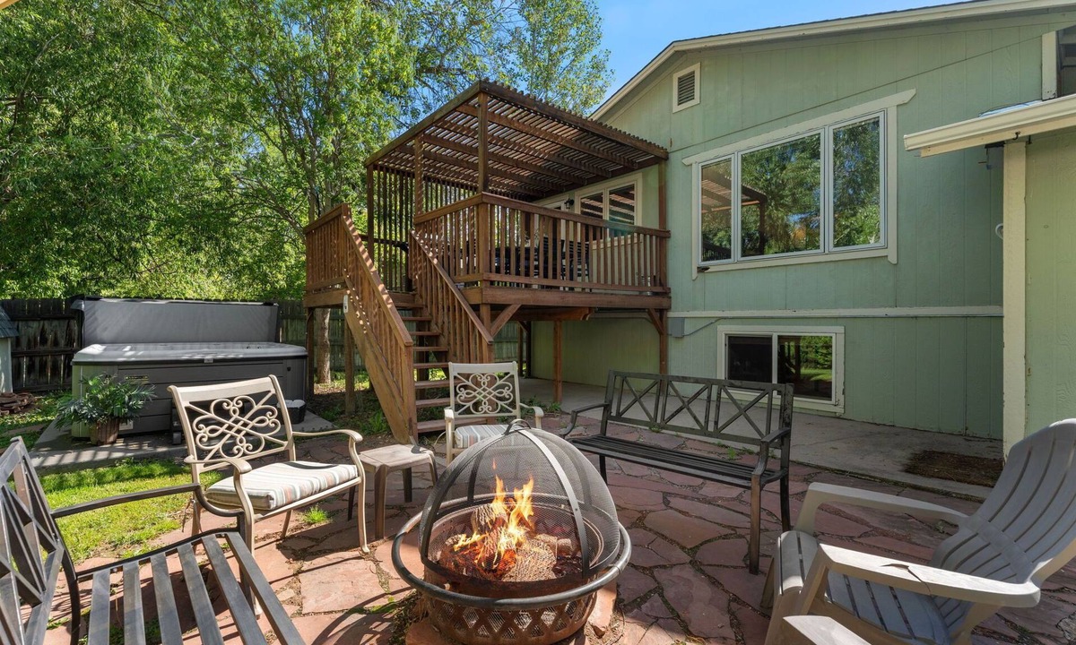 Cedar Village House | Family-Friendly Home Near Trails w/Yard & Hot Tub