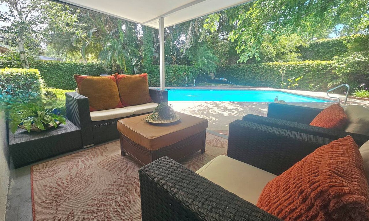 Woodland Hills House | Family Home 3 Bedrooms!- Central Location to LA -Pet Friendly, Private Pool
