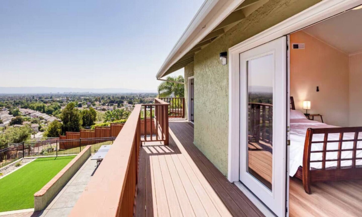 East San Jose House | Family Retreat Near Dtwn San Jose