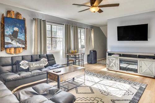 Florissant Apartment | Fish, Hike & Explore: Mtn-View Lake George Studio
