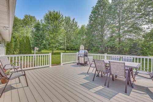 Navarre House | Fish, Hike & Golf: Leisurely Navarre Home w/Yard!