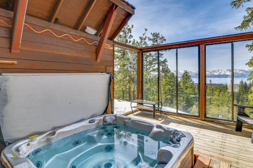 Tahoe Village House | Game Room & Hot Tub: Serene Grand Mountain Chalet!