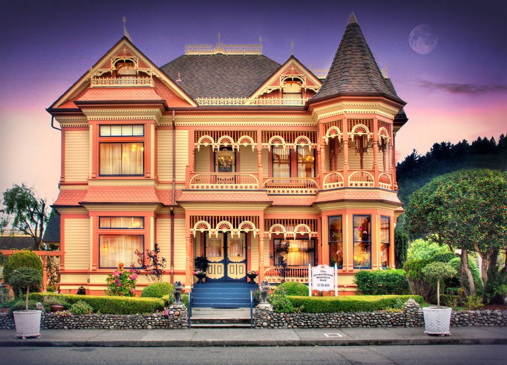 Ferndale Hotel | Gingerbread Mansion
