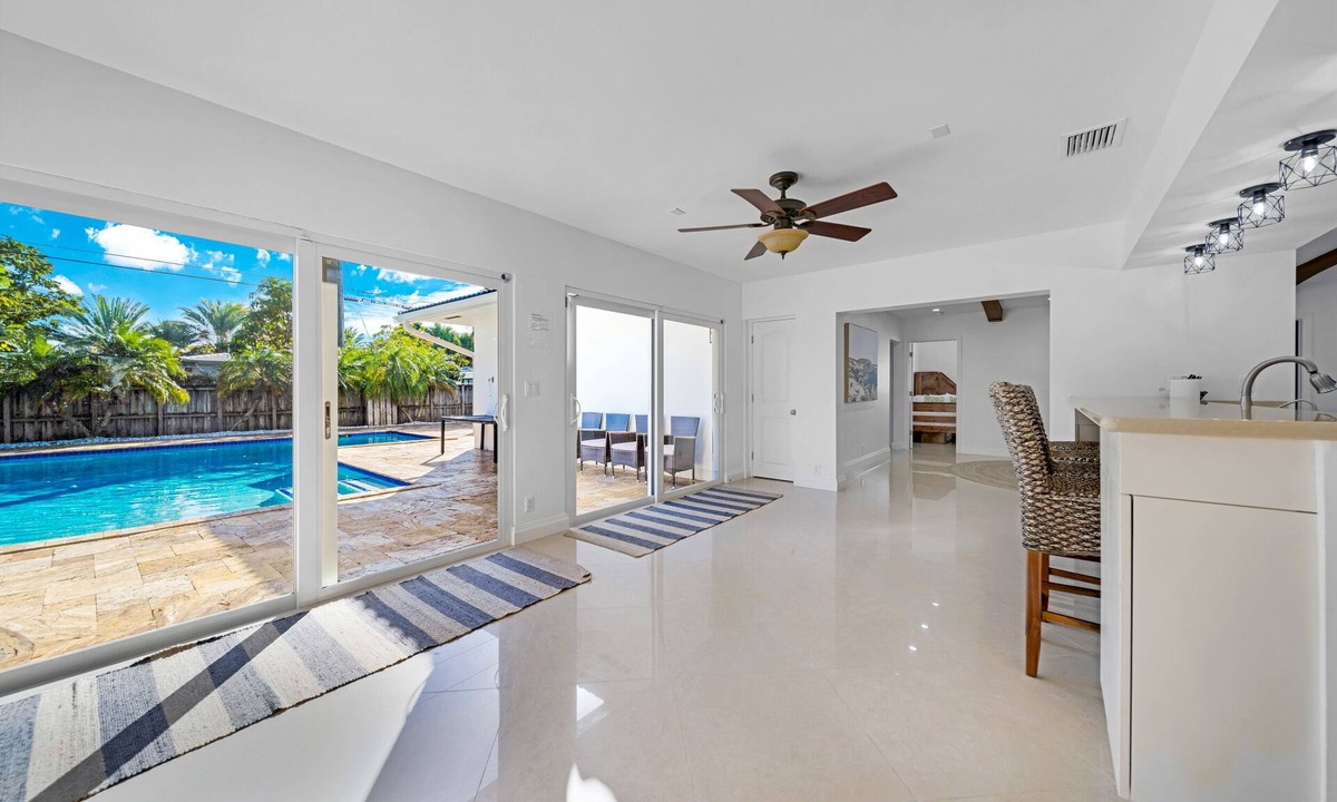 South Lake Villa | Gorgeous 6BD/5BA Mansion close to Hollywood beach