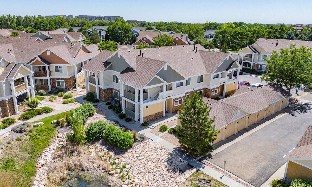 Centerra Condo | Gorgeous Centerra Condo