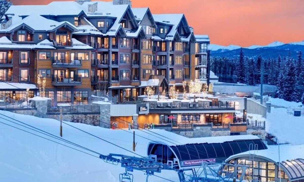 Peak 8 Resort | Grand Colorado Peak 8 - Master Bedroom