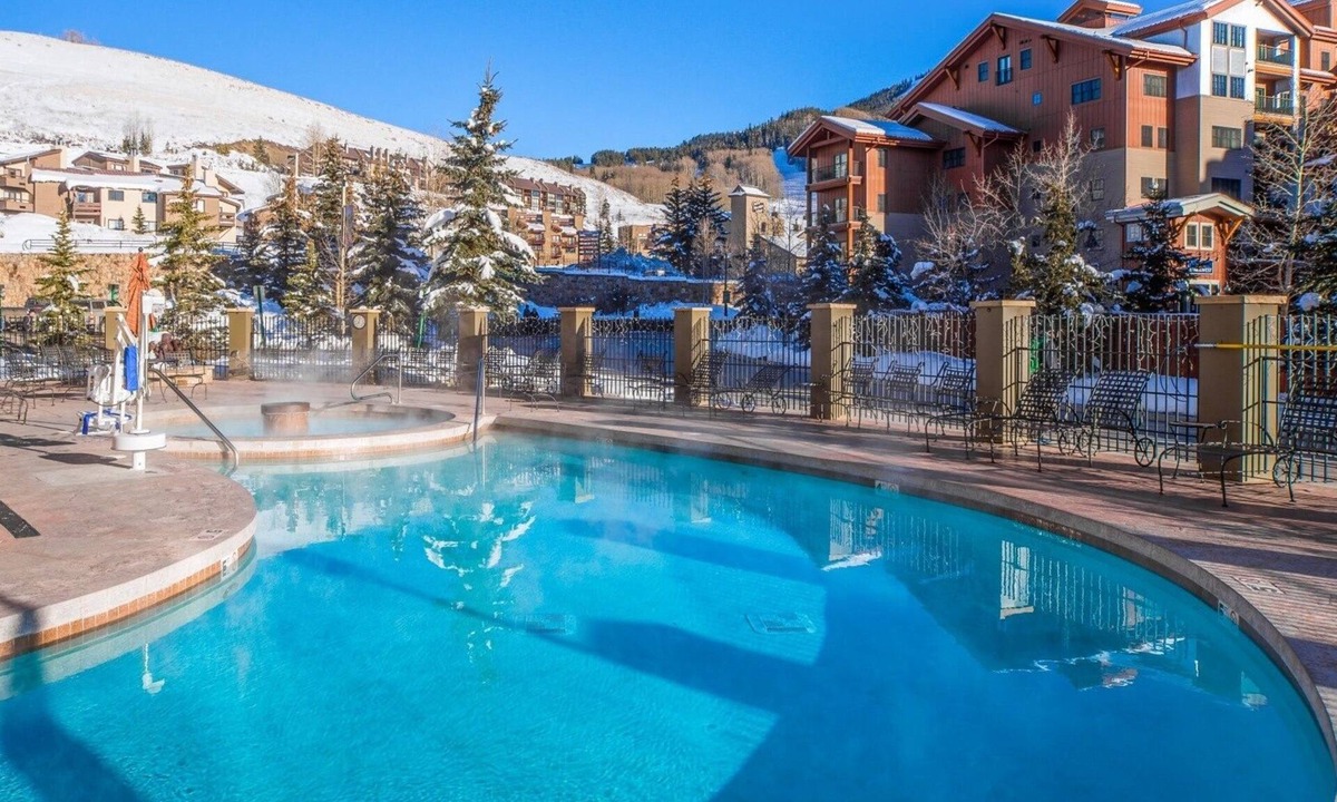 Crested Butte Condo | Grand Lodge Condo In The Heart Of Mt Crested Butte 1 Bedroom Condo - No Cleaning Fee! by RedAwning