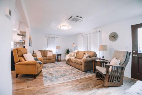 Sugarcreek House | Grandma's Place - Steps from Downtown Sugarcreek