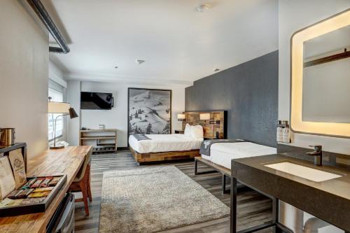 Peak 9 Hotel | Gravity Haus Breckenridge